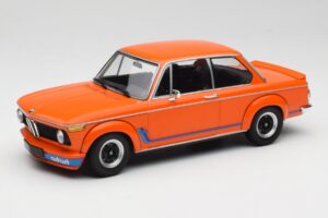 BMW 2002 Turbo Oranssi Minichamps 1:18 155026202 Metalli