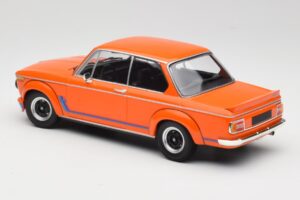 BMW 2002 Turbo Oranssi Minichamps 1:18 155026202 Metalli — kuva 5 / 6