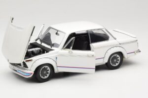 BMW 2002 Turbo E10 Valkoinen Anson 1:18 30393 Metalli — kuva 2 / 8