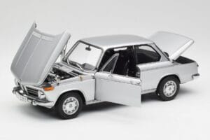 BMW 2002tii Hopea AUTOart 1:18 80430151479 Metalli — kuva 2 / 8