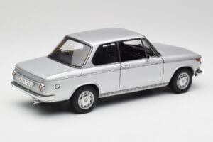 BMW 2002tii Hopea AUTOart 1:18 80430151479 Metalli — kuva 3 / 8
