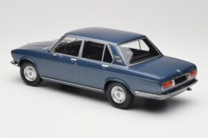 BMW 2500 E3 Blue Metallic Minichamps 1:18 155029200 Metalli — kuva 5 / 6