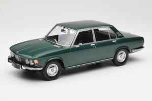 BMW 2500 E3 Green Metallic Minichamps 1:18 155029201 Metalli