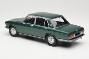 BMW 2500 E3 Green Metallic Minichamps 1:18 155029201 Metalli — kuva 5 / 6