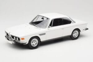 BMW 2800 CS E9 Valkoinen Minichamps 1:18 155028030 Metalli