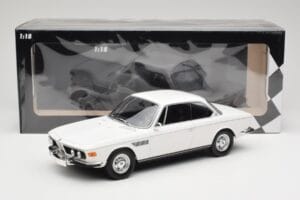 BMW 2800 CS E9 Valkoinen Minichamps 1:18 155028030 Metalli — kuva 6 / 6