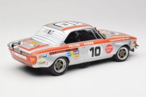BMW 2800 CS Team Schnitzer #10 J. Fitzpatrick / J. Peltier Spa 1972 Minichamps 1:18 155722710 Metalli — kuva 2 / 6