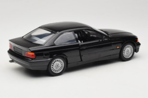 BMW 3 Series E36 Coupe Musta UT Models 1:18 BMW009 Metalli — kuva 3 / 8