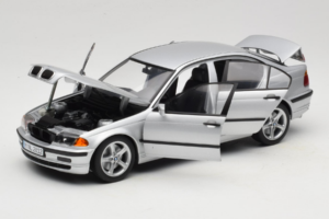 BMW 3 Series E46 Hopea UT Models 1:18 80439421535 Metalli — kuva 2 / 8