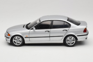 BMW 3 Series E46 Hopea UT Models 1:18 80439421535 Metalli — kuva 4 / 8