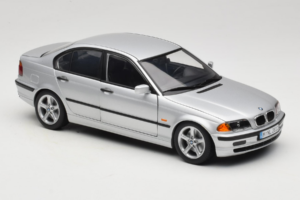 BMW 3 Series E46 Hopea UT Models 1:18 80439421535 Metalli — kuva 6 / 8