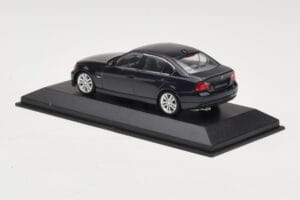 BMW 3 Series E90 Dark Blue Metallic Minichamps 1:43 80420392151-R Metalli — kuva 4 / 5