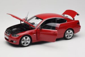 BMW 3 Series E92 Punainen Kyosho 1:18 80430407219 Metalli — kuva 2 / 8