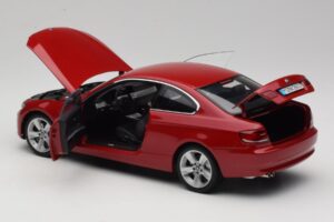 BMW 3 Series E92 Punainen Kyosho 1:18 80430407219 Metalli — kuva 5 / 8