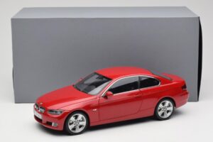 BMW 3 Series E92 Punainen Kyosho 1:18 80430407219 Metalli — kuva 8 / 8