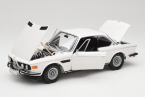 BMW 3.0 CSi E9 Valkoinen Minichamps 1:18 180029026 Metalli — kuva 2 / 8