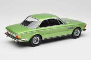 BMW 3.0 CSi E9 Green Metallic Minichamps 1:18 155028034 Metalli — kuva 2 / 6