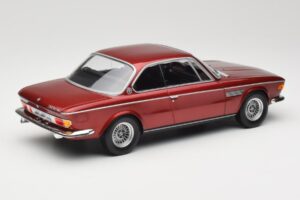 BMW 3.0 CSi E9 Red Metallic Minichamps 1:18 155028031 Metalli — kuva 2 / 6