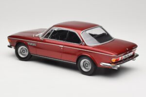 BMW 3.0 CSi E9 Red Metallic Minichamps 1:18 155028031 Metalli — kuva 5 / 6