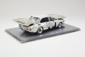 BMW 3.0 CSL Art Car Frank Stella Minichamps 1:18 80430150928 Metalli — kuva 3 / 6