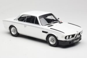 BMW 3.0 CSL E9 Chamonix White Otto 1:18 OT1145 Hartsi — kuva 4 / 6