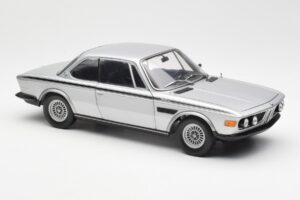 BMW 3.0 CSL E9 Hopea Minichamps 1:18 180029020 Metalli — kuva 6 / 8