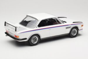 BMW 3.0 CSL E9 Valkoinen Minichamps 1:18 155028136 Metalli — kuva 2 / 6