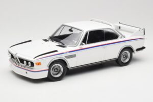 BMW 3.0 CSL E9 Valkoinen Minichamps 1:18 155028136 Metalli