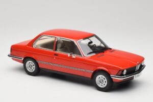BMW 316 E21 Punainen Minichamps 1:18 107024100 Hartsi — kuva 4 / 6