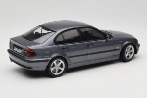 BMW 318i E46 Grey Metallic Jälleenmyyjän Erikoisversio UT Models 1:18 80430028459 Metalli — kuva 3 / 8