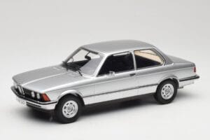 BMW 320 E21 Hopea Minichamps 1:18 107024200 Hartsi