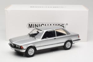 BMW 320 E21 Hopea Minichamps 1:18 107024200 Hartsi — kuva 6 / 6