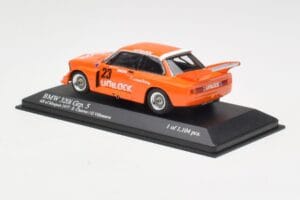 BMW 320i Group 5 #23 E. Cheever / G. Villeneuve 6 Hours of Mosport Class Winners 1977 Damaged Spoiler Minichamps 1:43 4007723 — kuva 4 / 5