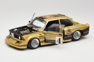 BMW 320i #4 Warsteiner J. Obermoser DRM 1977 Minichamps 1:18 180772105-R1 Metalli — kuva 2 / 8
