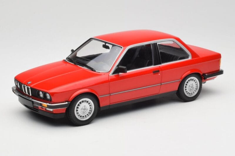 BMW 323i E21 Punainen Minichamps 1:18 155026000 Metalli