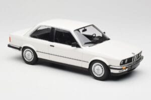 BMW 323i E21 Valkoinen Minichamps 1:18 155026005 Metalli — kuva 4 / 6