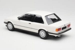 BMW 323i E21 Valkoinen Minichamps 1:18 155026005 Metalli — kuva 5 / 6