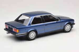 BMW 323i E30 Blue Metallic Minichamps 1:18 155026002 Metalli — kuva 2 / 6