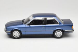 BMW 323i E30 Blue Metallic Minichamps 1:18 155026002 Metalli — kuva 3 / 6