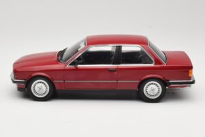 BMW 323i E30 Carmine Minichamps 1:18 155026008 Metalli — kuva 3 / 6