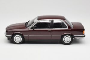 BMW 323i E30 Dark Red Metallic Minichamps 1:18 155026007 Metalli — kuva 3 / 6