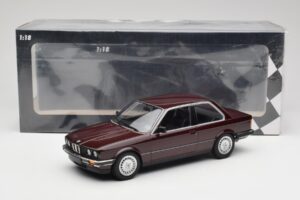 BMW 323i E30 Dark Red Metallic Minichamps 1:18 155026007 Metalli — kuva 6 / 6