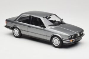 BMW 323i E30 Grey Metallic Minichamps 1:18 155026006 Metalli — kuva 4 / 6