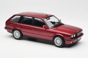 BMW 325i E30 Touring Punainen Metallic Norev 1:18 183218 Metalli — kuva 4 / 6