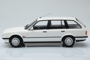 BMW 325i E30 Touring Valkoinen Rajoitettu Erä Norev 1:18 183217 Metalli — kuva 3 / 6