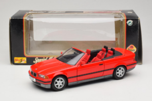 BMW 325i E36 Avoauto Punainen Maisto 1:18 50229 Metalli — kuva 8 / 8