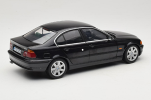 BMW 328i E46 Musta UT Models 1:18 80439422373 Metalli — kuva 3 / 8