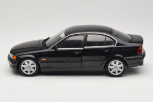 BMW 328i E46 Musta UT Models 1:18 80439422373 Metalli — kuva 4 / 8