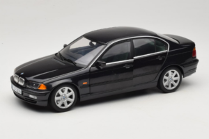 BMW 328i E46 Musta UT Models 1:18 80439422373 Metalli