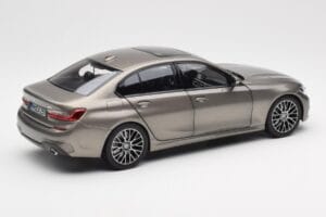 BMW 330i G20 Hopea Norev 1:18 183275 Metalli — kuva 3 / 8